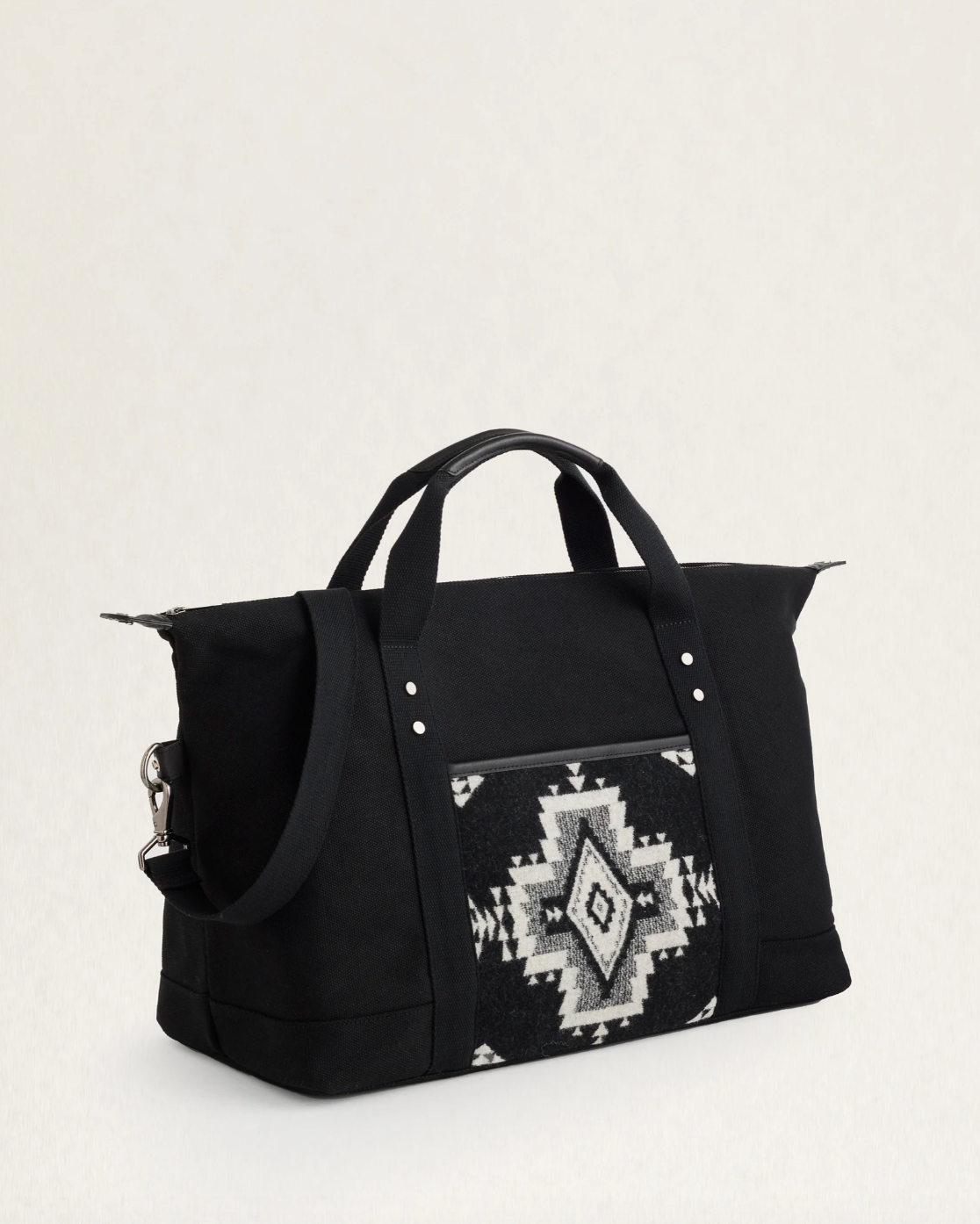 Weekender<br>Rock Point Black